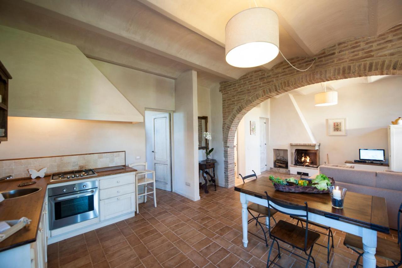 San Giovanni In Poggio 몬테로니다르비아 외부 사진